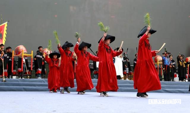 清凉一夏！赫章县火把狂欢暨避暑旅游季火热开启