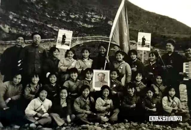 毕节八小红小兵宣传队，不忘初心，传承六十年经典，燃爆毕节山城