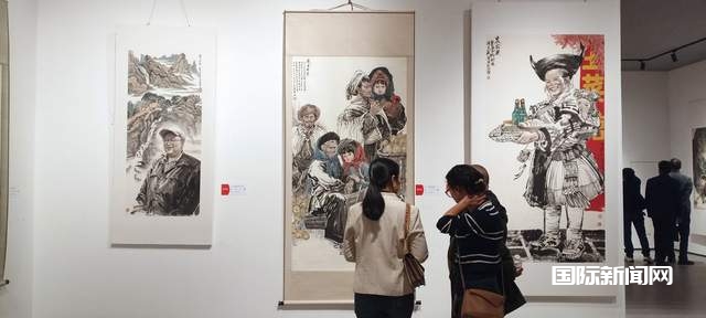 金秋盛放，艺术之光——杨小吾画展开幕式暨书画集首发式璀璨启幕